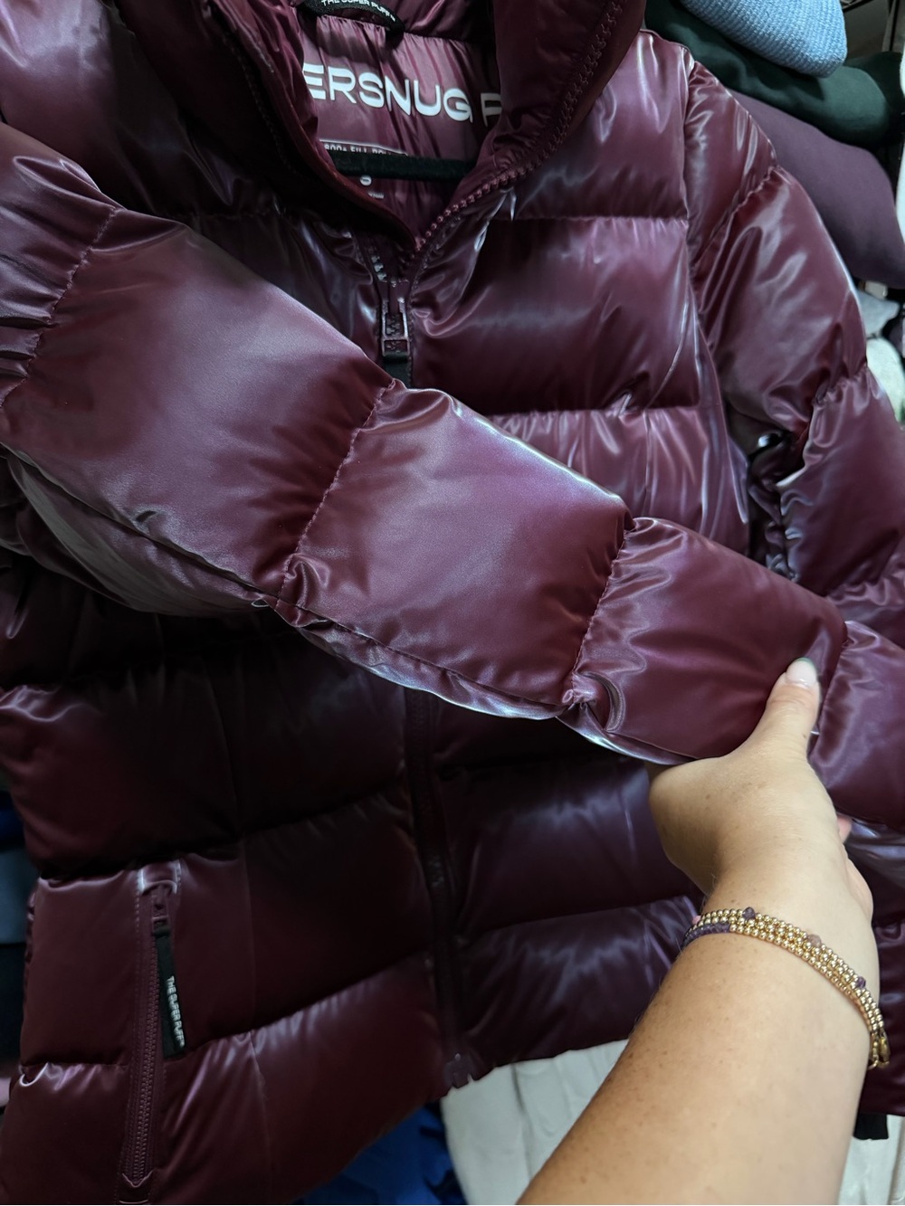 Aritzia Burgundy Iridescent Superpuff Jacket - Picture 4 of 10
